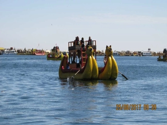 PUNO - PERU - bote